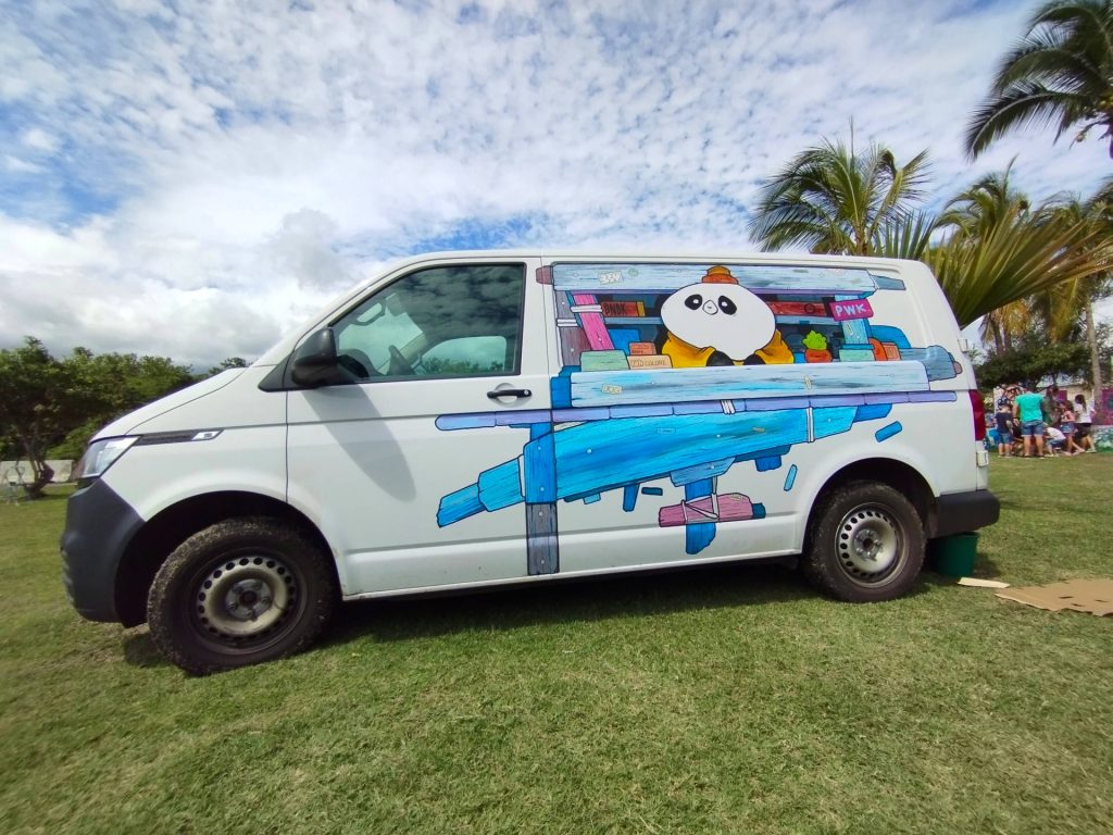 Pandakroo customise une camionnette